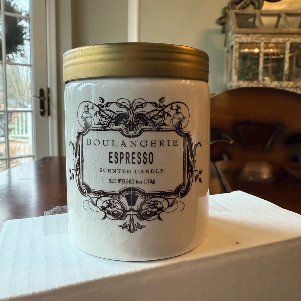 New Anthropologie Boulangerie Espresso Coffee Scented Candle 6 oz size OOS
